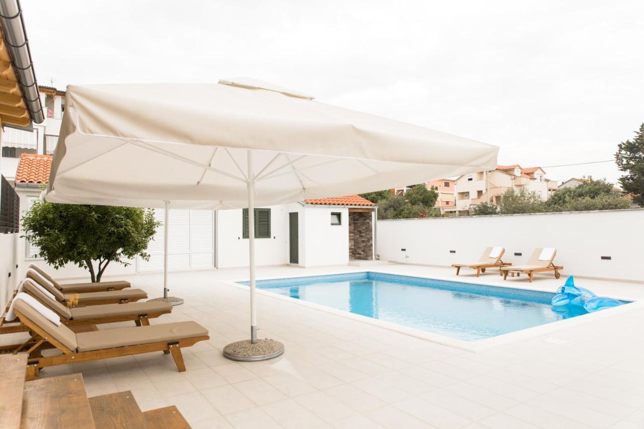 Apartment Zara - Luxury Apartment With Private Pool Exteriér fotografie
