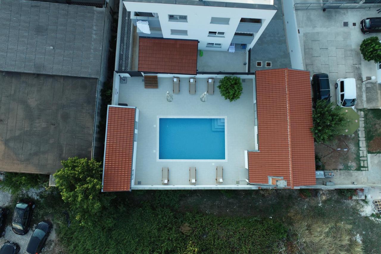 Apartment Zara - Luxury Apartment With Private Pool Exteriér fotografie